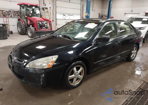 2005 Honda Accord 2.4 Ex from USA, damaged, VIN 1HGCM56855A084458